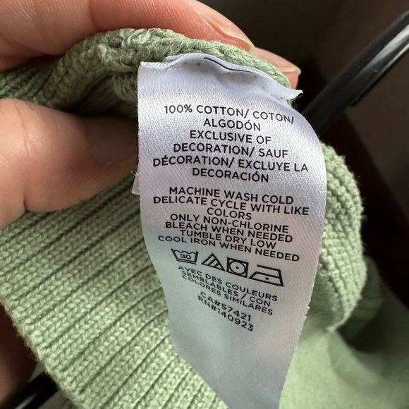 Pastel Green Cardigan with Embroidered Daisies - Picture 5 of 5